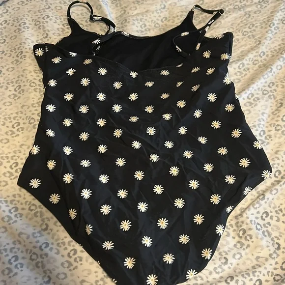 Black Daisy Printed One Piece Swimsuit - Large - Picture 2 of 3